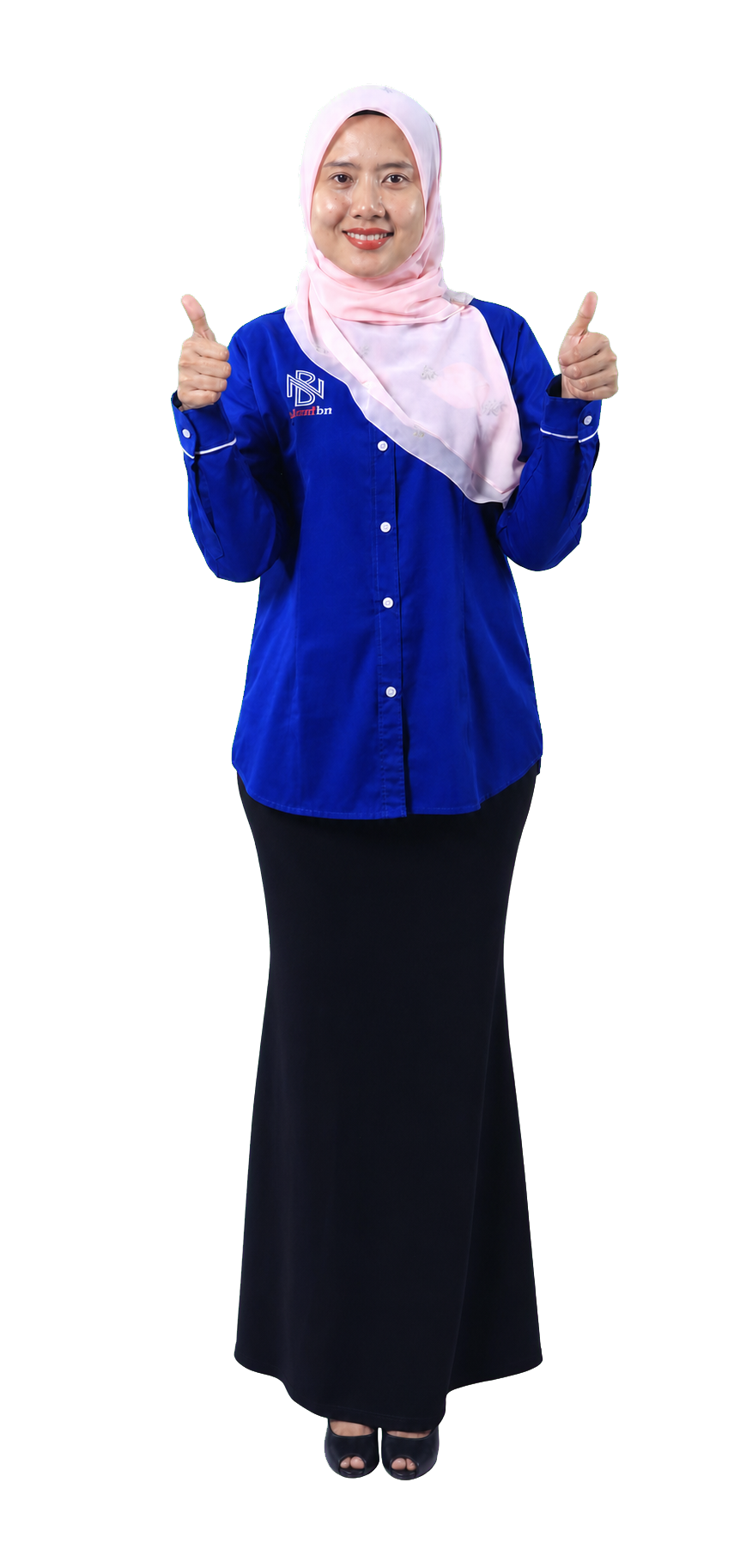 Maira Hasim tersenyum sambil mengangkat dua ibu jari
